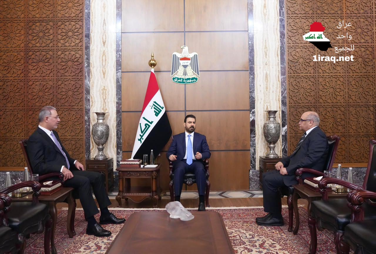 مراسيم الاستلام والتسليم لرئيس جهاز الأمن