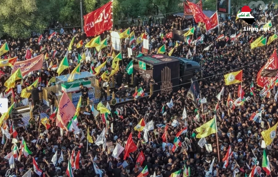 جثمان الشهيد السيد علي الخامنئي يصل كربلاء المقدسة وسط استقبال جماهيري حاشد